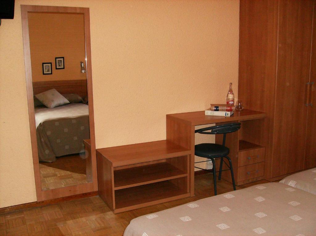 Hotel Yamaguchi Sangüesa 部屋 写真